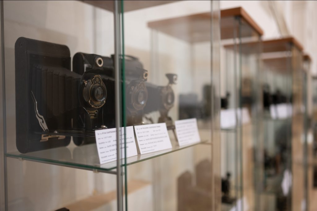 Arte - Le immagini della “Parigi nel ’900” e la collezione mondiale dei dispositivi Kodak | Italiani News