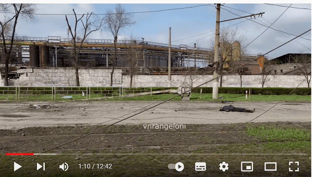 Mariupol. Azovstal, cosa ci fanno dei civili in una base militare?