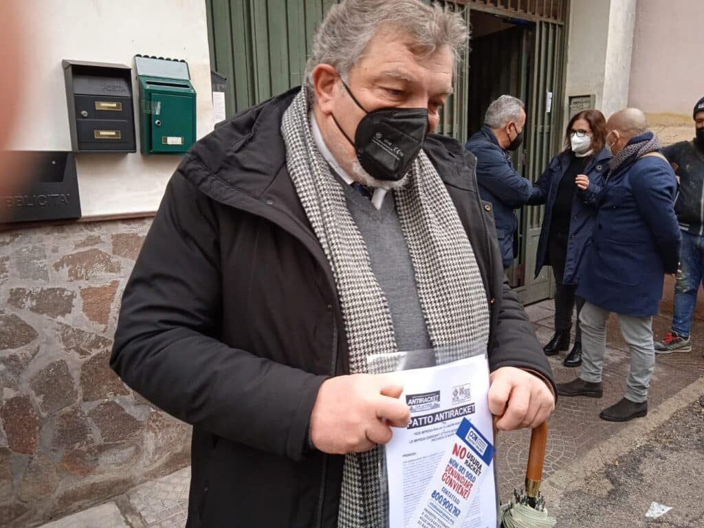 Napoli, imprenditore sottoscrive patto antiracket