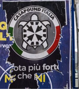 Scontri per lo sgombero di Casa Pound a Roma