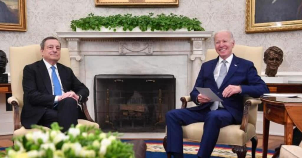 Energia: Biden si complimenta con Draghi, ‘su diversificazione meglio di me’