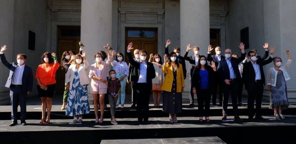 Cile, nuovo governo: donne e giovani sulla scia delle rivolte del 2019