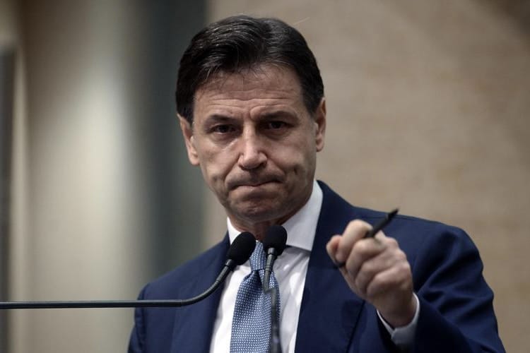 Tsunami M5s - Conte decaduto e modifiche statutarie bloccate