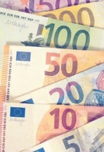 La legge sul salario minimo in cerca di una maggioranza al Senato