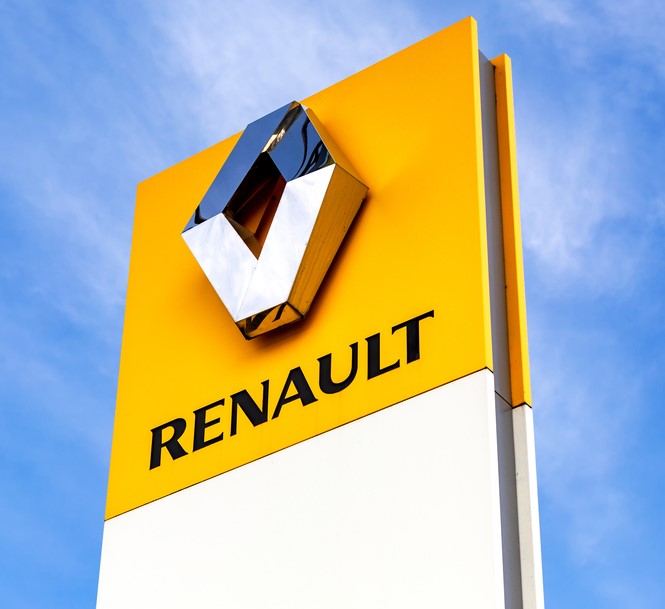 La Renault cede le attività russe allo stato