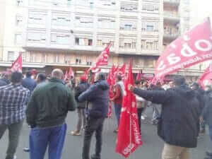 Sciopero e proteste contro la guerra e per il clima in tutto il Paese