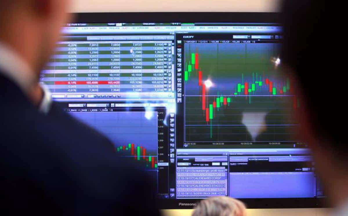 Mercato Obbligazionario: Spread BTP-Bund Stabile mentre il Tesoro Scalda i Motori per l’Asta BOT