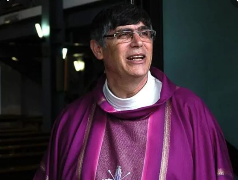 Ordigno esploso dinanzi la chiesa di Don Maurizio Patriciello