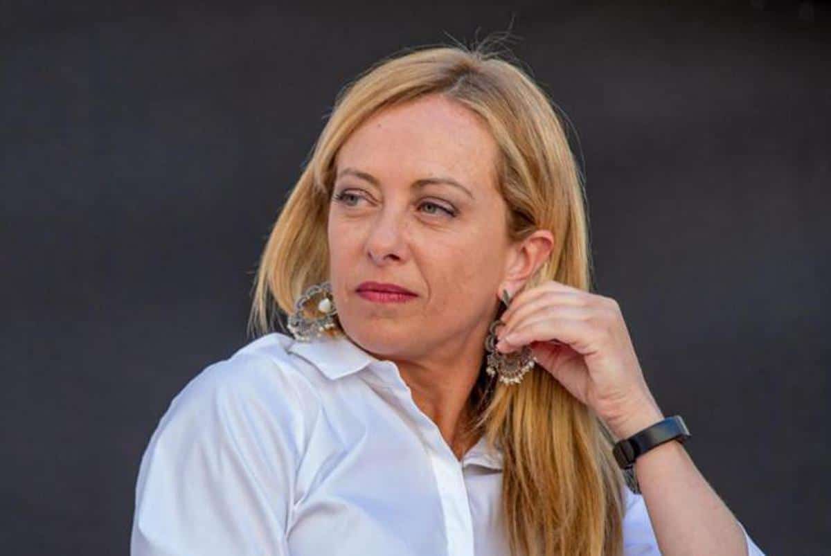 Sondaggi politici: Schlein accelera, Conte e Salis inseguono. Ma Meloni resta salda al comando