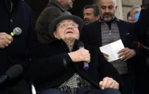 Morto Luc Montagnier, dal Nobel per la scoperta dell'Hiv ai raduni No vax