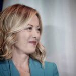 Giorgia Meloni: L’eccezione della Politica Italiana tra stabilità e pragmatismo