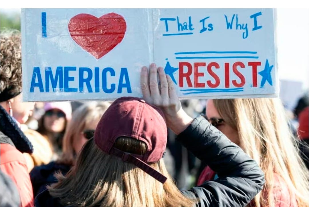 Migliaia in piazza negli Stati Uniti per il movimento No Kings