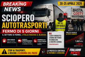 Camion fermi durante lo sciopero degli autotrasportatori in Italia con protesta contro il caro gasolio e rischio blocco delle forniture