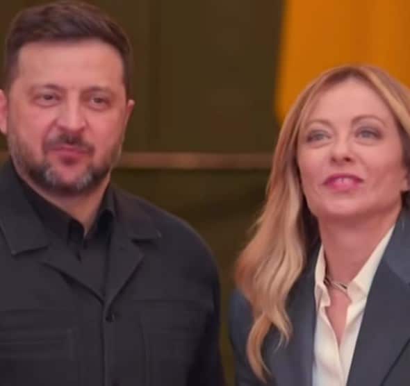 Meloni e Zelensky: l’abbraccio di Roma sigla l’asse strategico sui droni