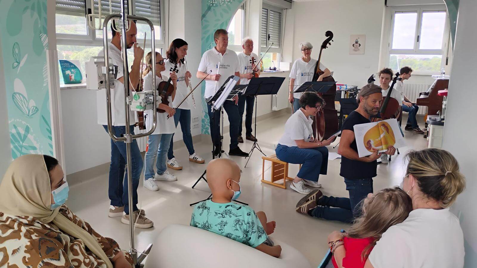 “La Bambina e la Medusa Rosa”: il tour della speranza nei reparti oncoematologici pediatrici italiani