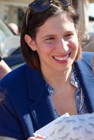 Buon compleanno Elly Shlein, sfide e identità della Sinistra