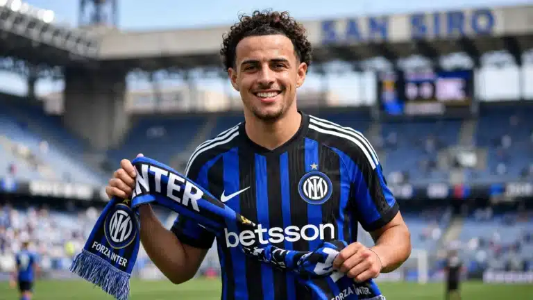 Calciomercato, le trattative e le ufficialità del 21 agosto: l’Inter ufficializza Jones. La Juve resta su Kessié e Zirkzee
