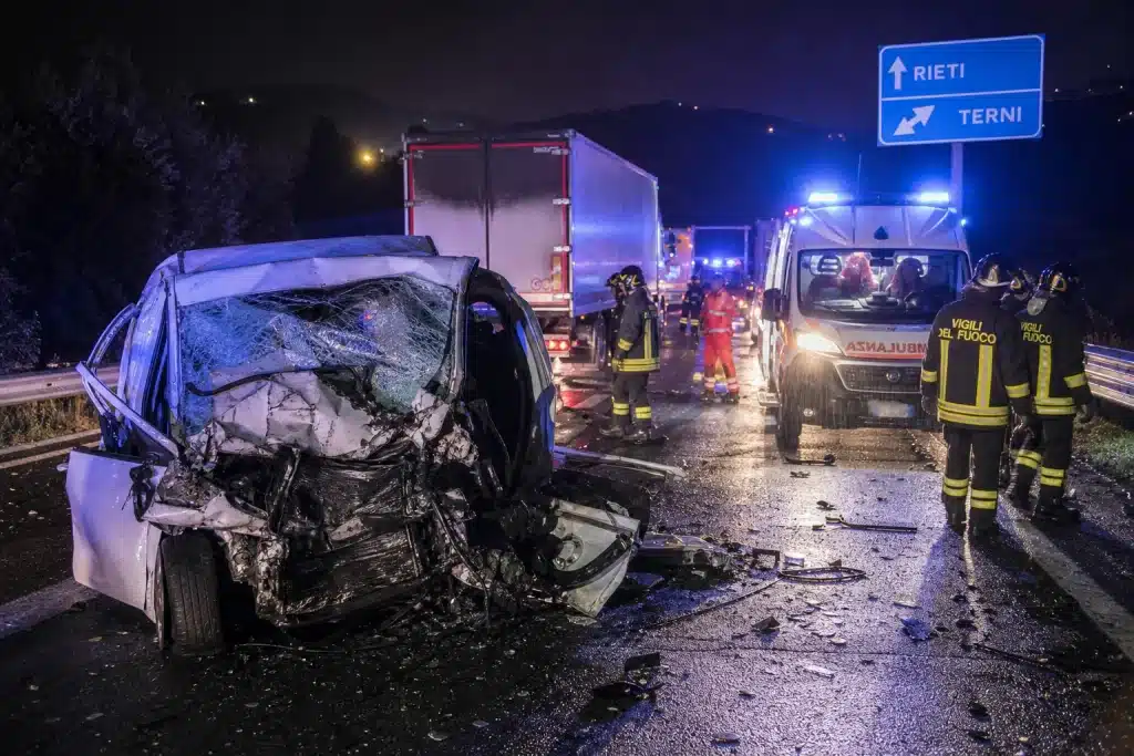 Una foto di un incidente stradale