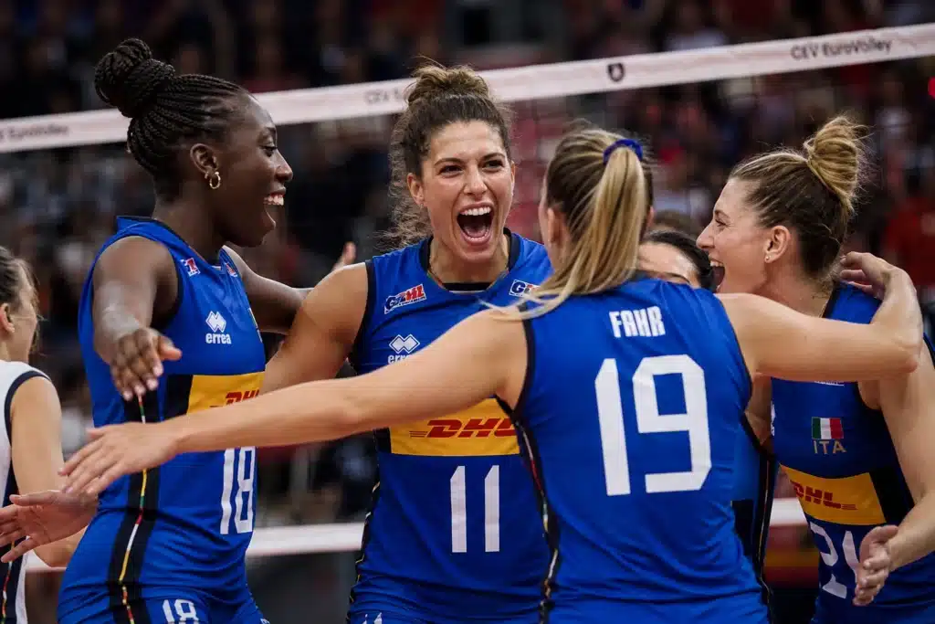 L'italia femminile di volley in primo piano