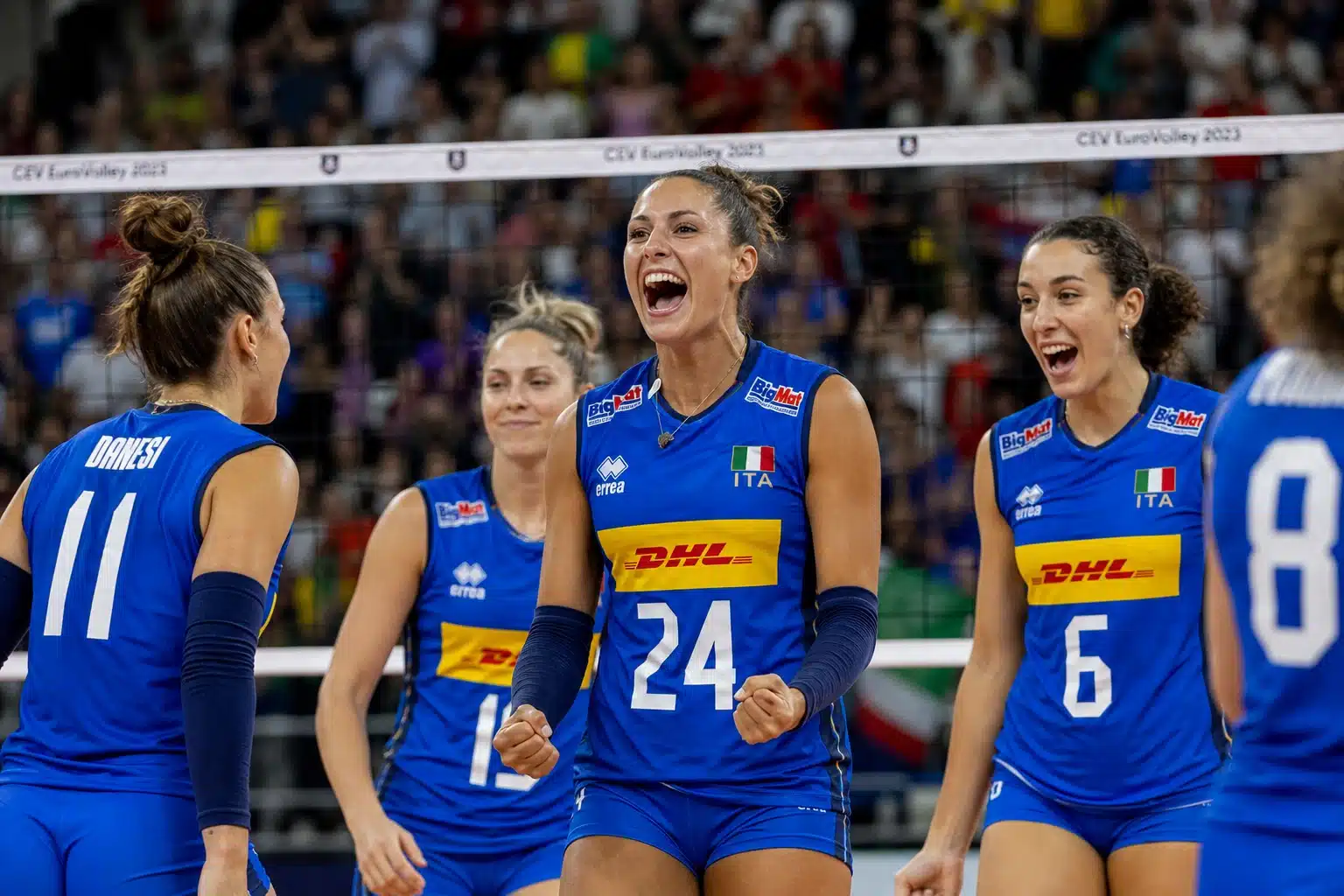 Volley, l’Italia femminile piazza il tris agli Europei: battuta anche la Svezia