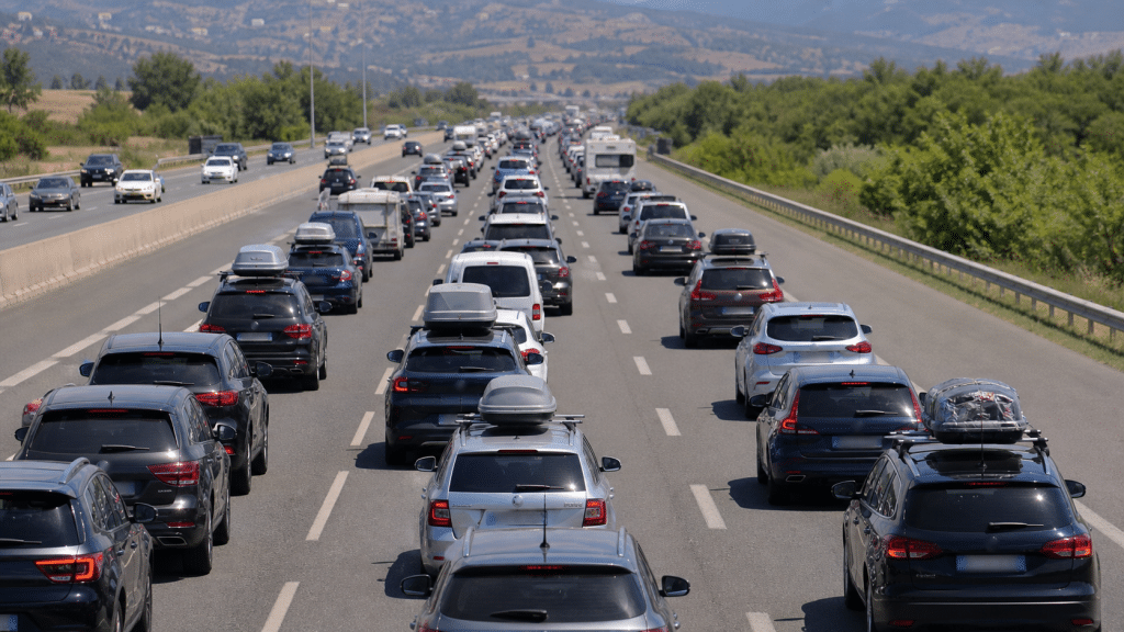 Traffico intenso su autostrada estiva