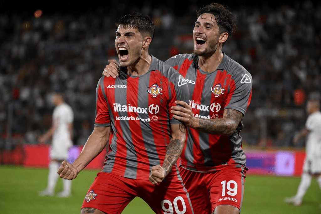 Giocatori esultano dopo la vittoria in Coppa Italia