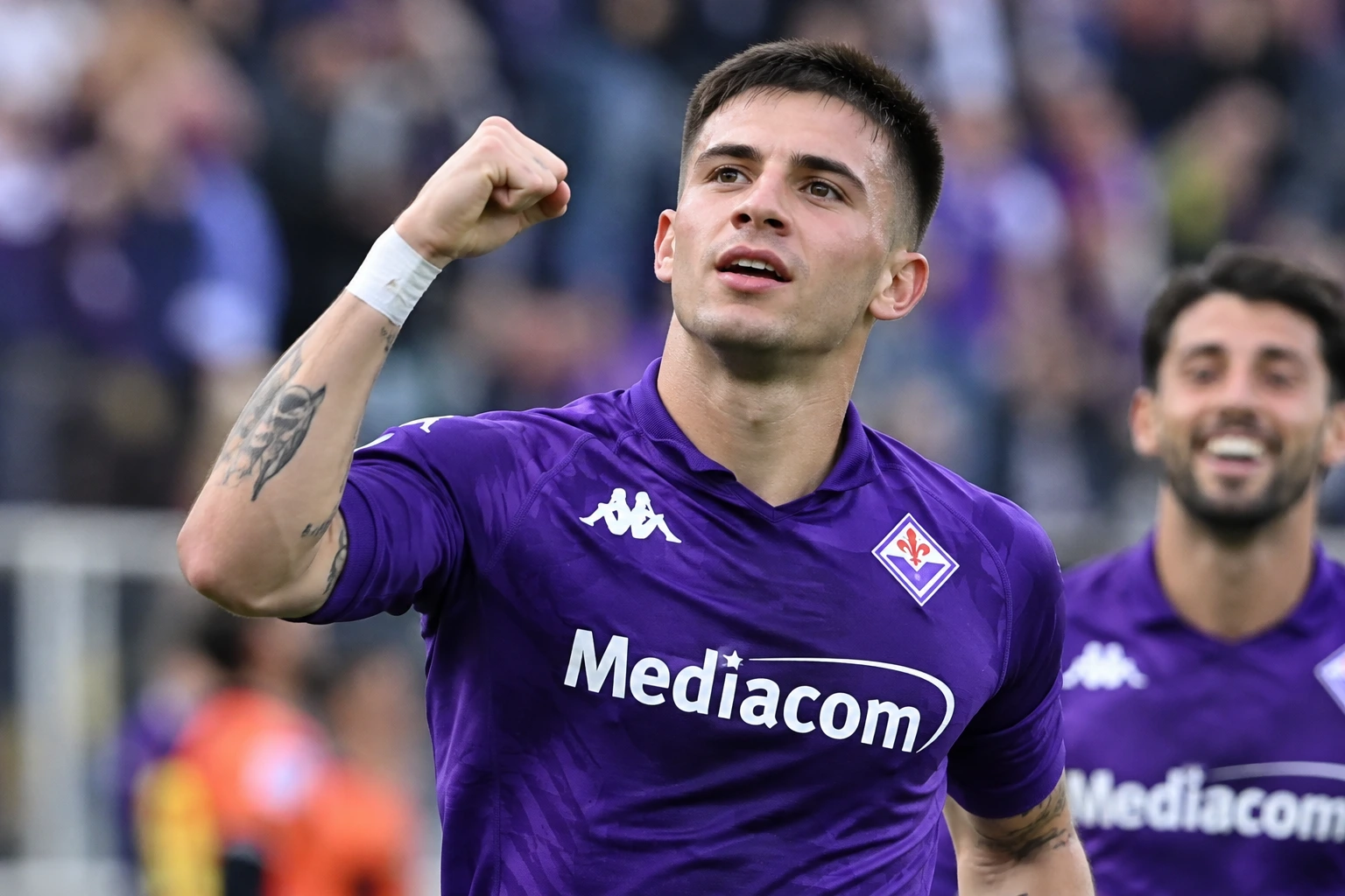 Serie A, Mastantuono si prende la scena: l’argentino trascina la Fiorentina a Venezia. Per la Viola è la prima vittoria in campionato